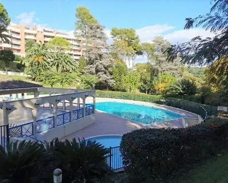 Beau T1 Piscine Tennis * Cannes